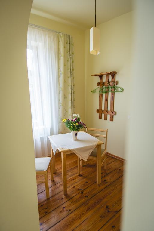 Viesu Maja Janis Hotel Madona Quarto foto