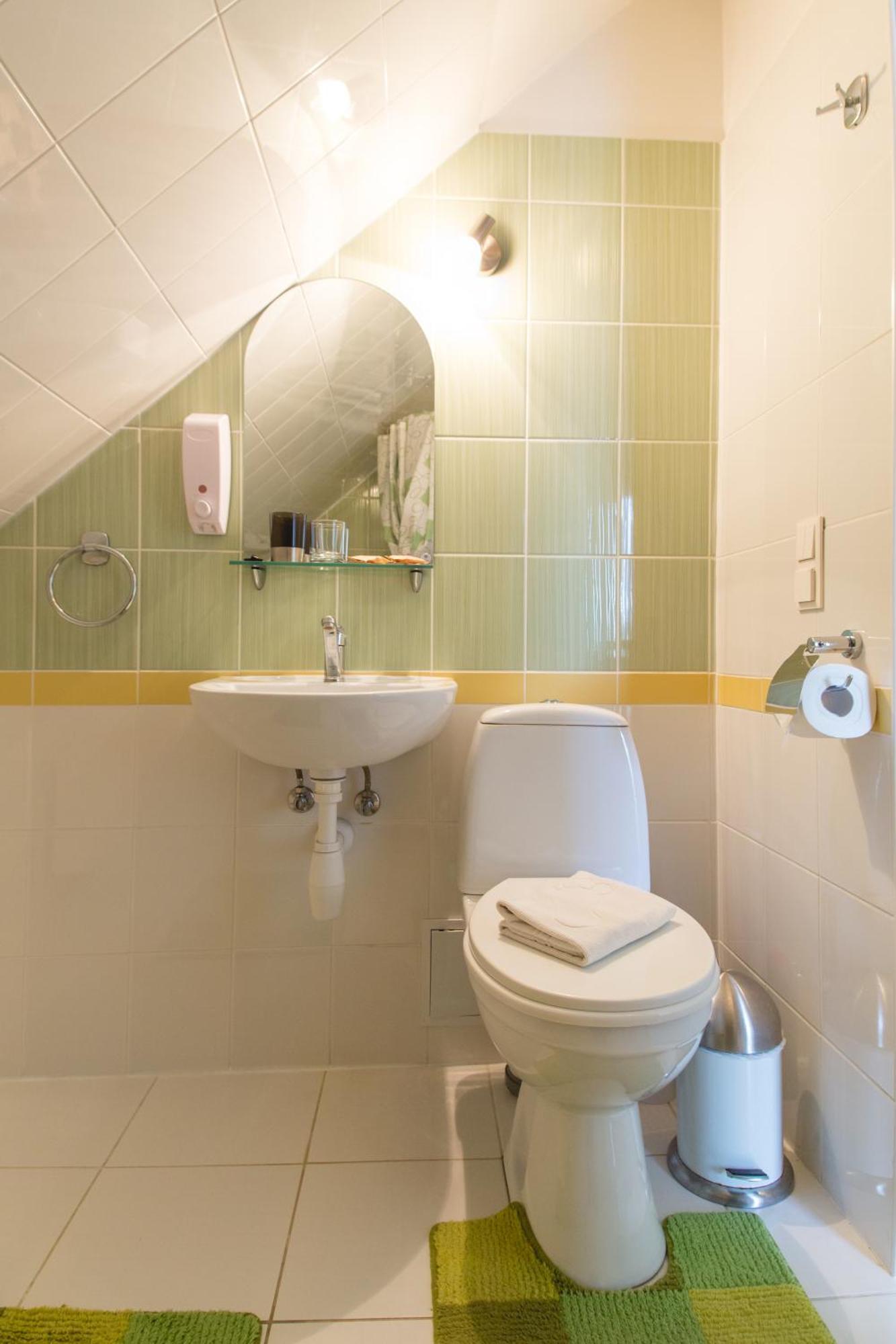 Viesu Maja Janis Hotel Madona Quarto foto