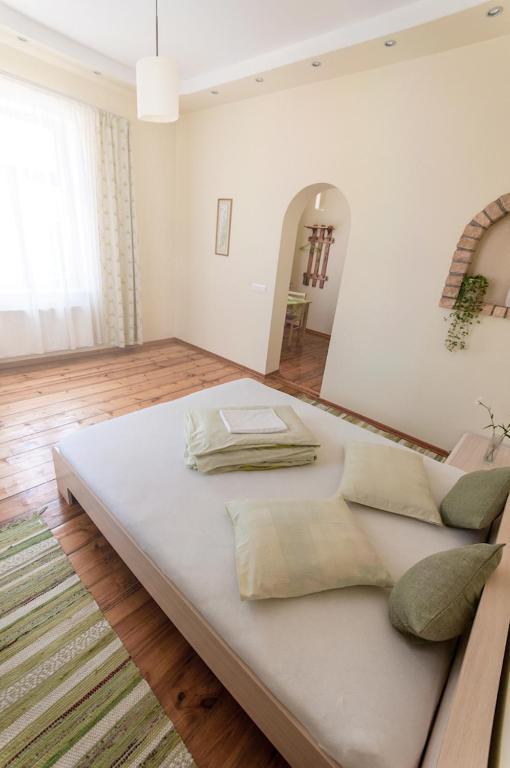 Viesu Maja Janis Hotel Madona Quarto foto