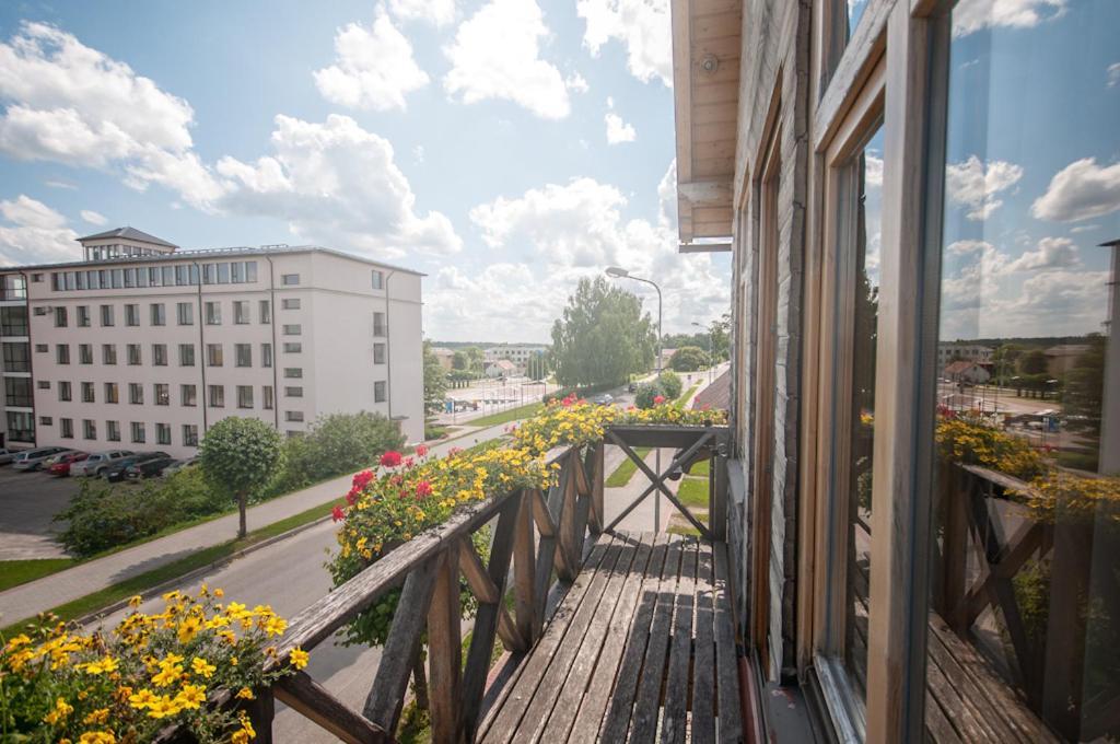 Viesu Maja Janis Hotel Madona Exterior foto